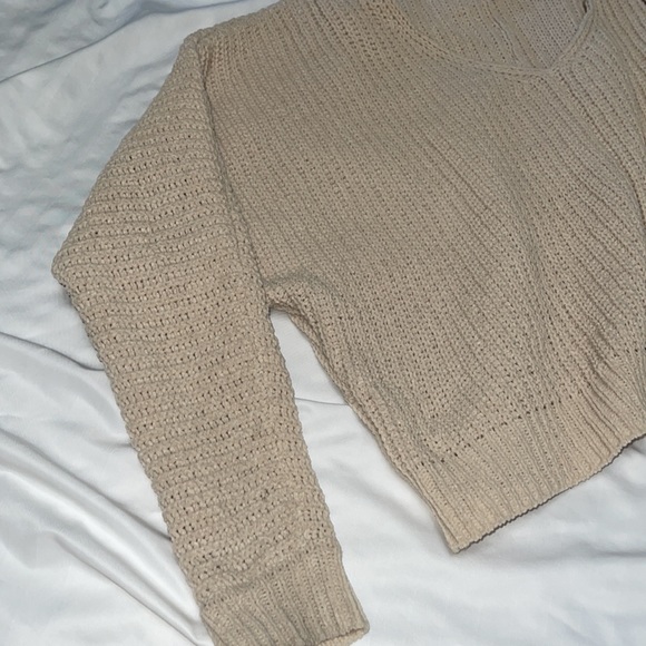 Cropped sweater - Picture 2 of 3